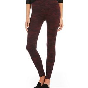 Spanx seem less leggings Size Medium